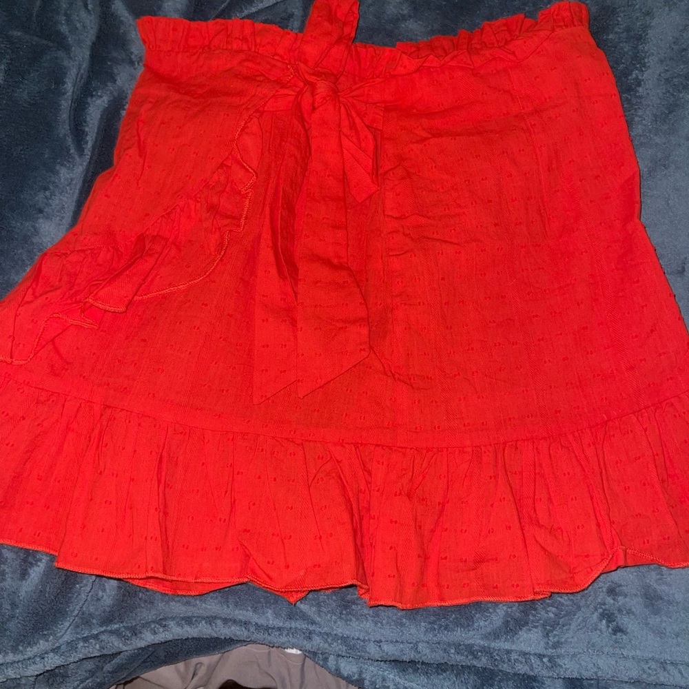 Red skirt